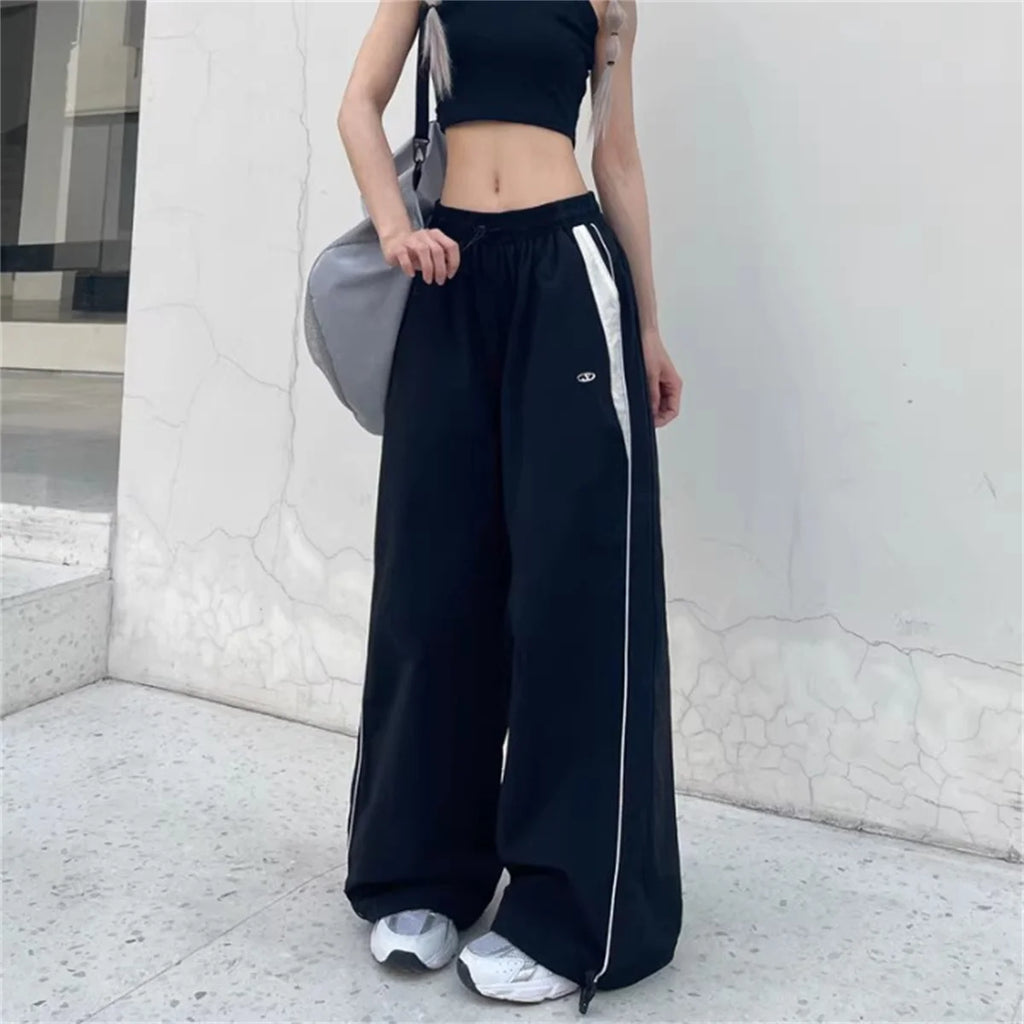 Women's Baggy Cargo Pants - Wide Leg Streetwear Joggers