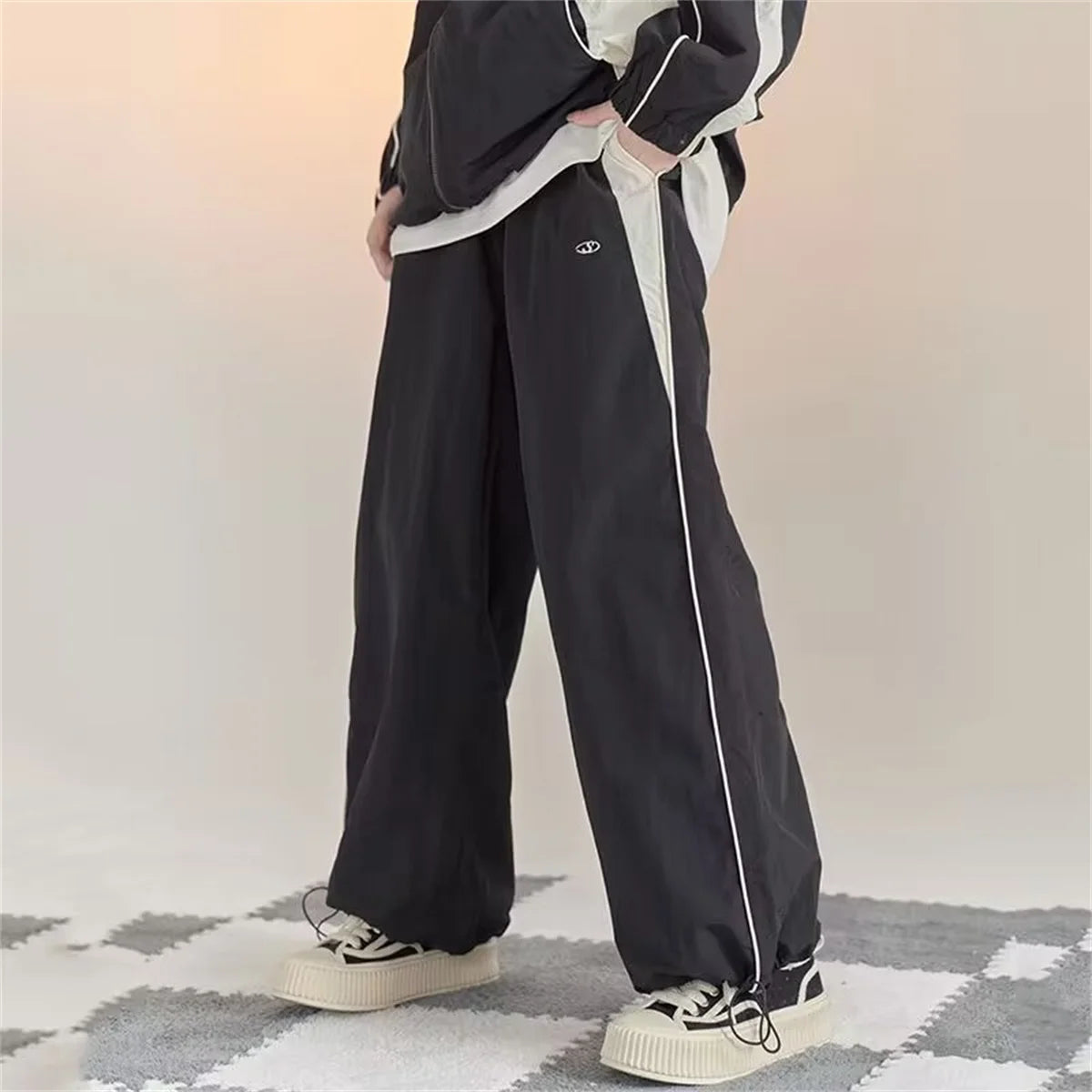 Women's Baggy Cargo Pants - Wide Leg Streetwear Joggers
