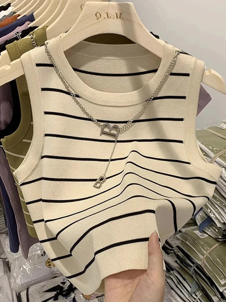 Women's Knit Sweater Vest - Sleeveless Striped Summer Top