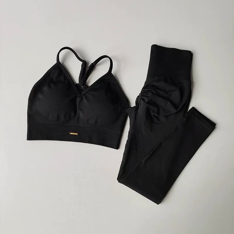 Women's Seamless Yoga Set – Quick-Dry Support for Studio Training