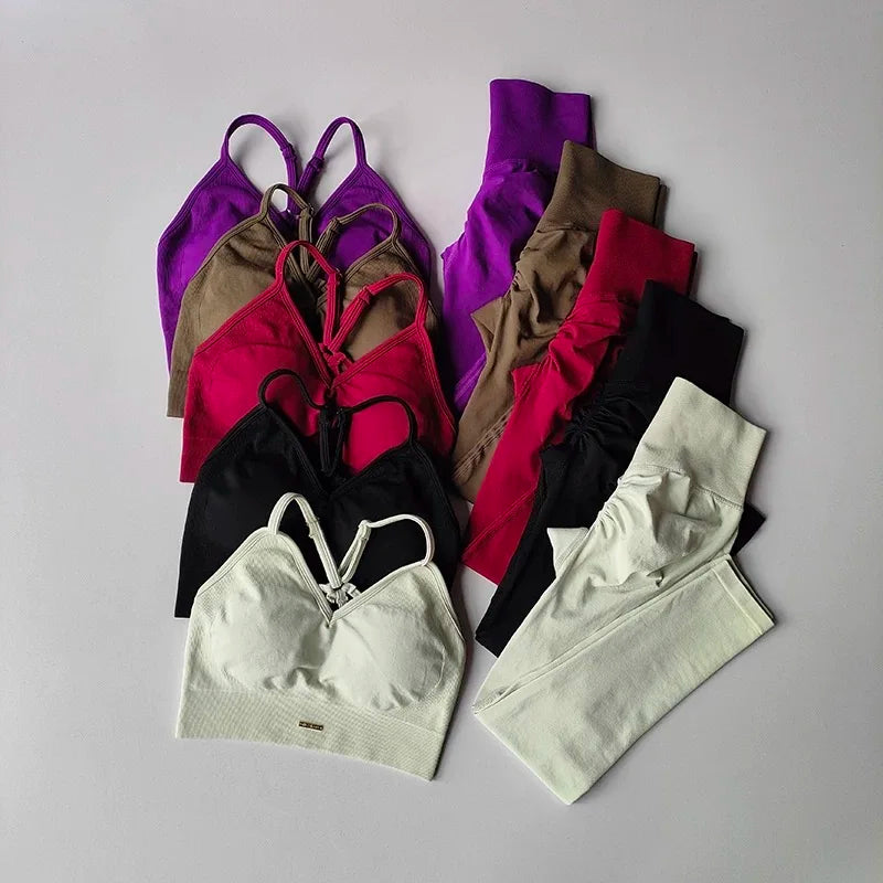 Women's Seamless Yoga Set – Quick-Dry Support for Studio Training