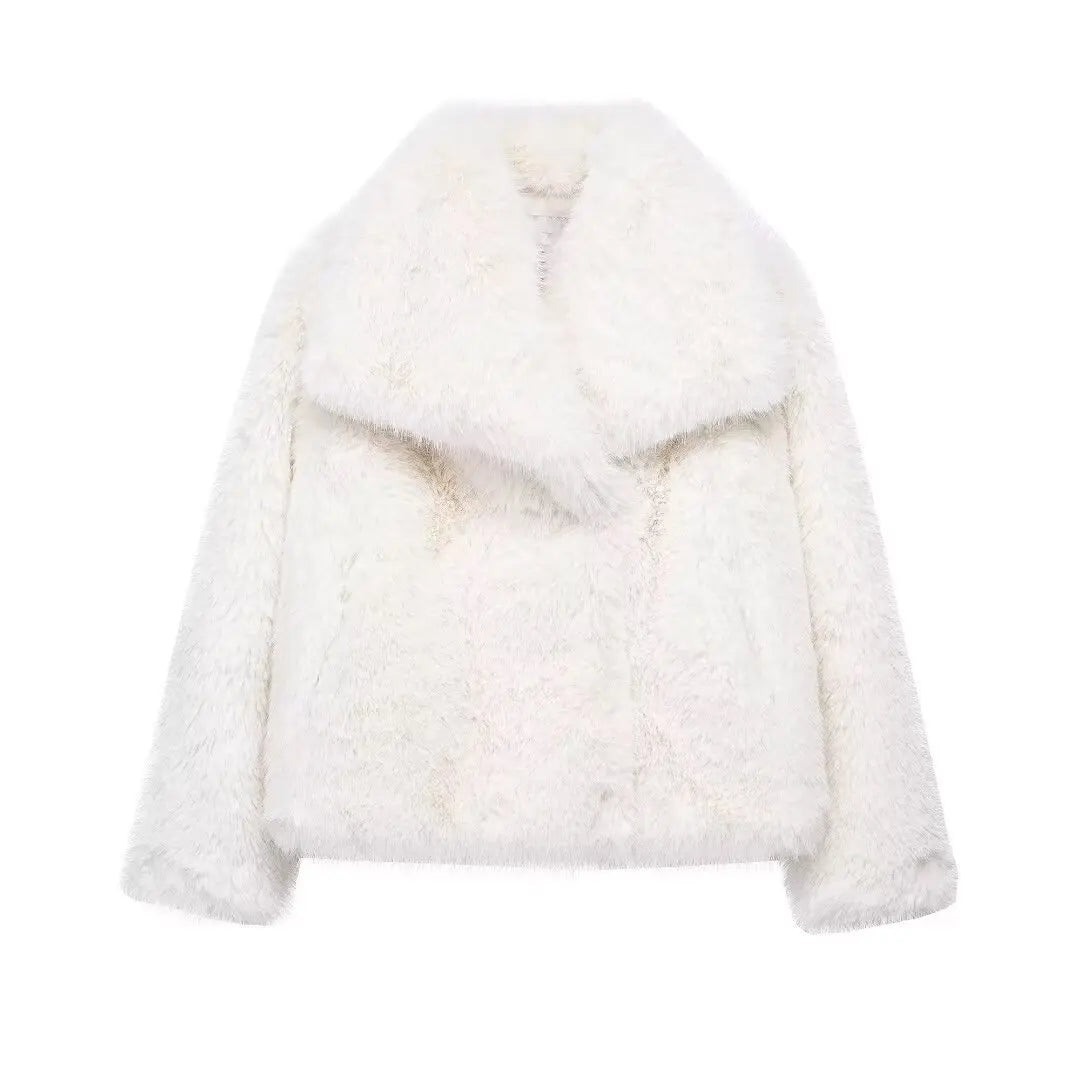 Women's Faux Fur Jacket - Cropped Snap-Front Coat - White