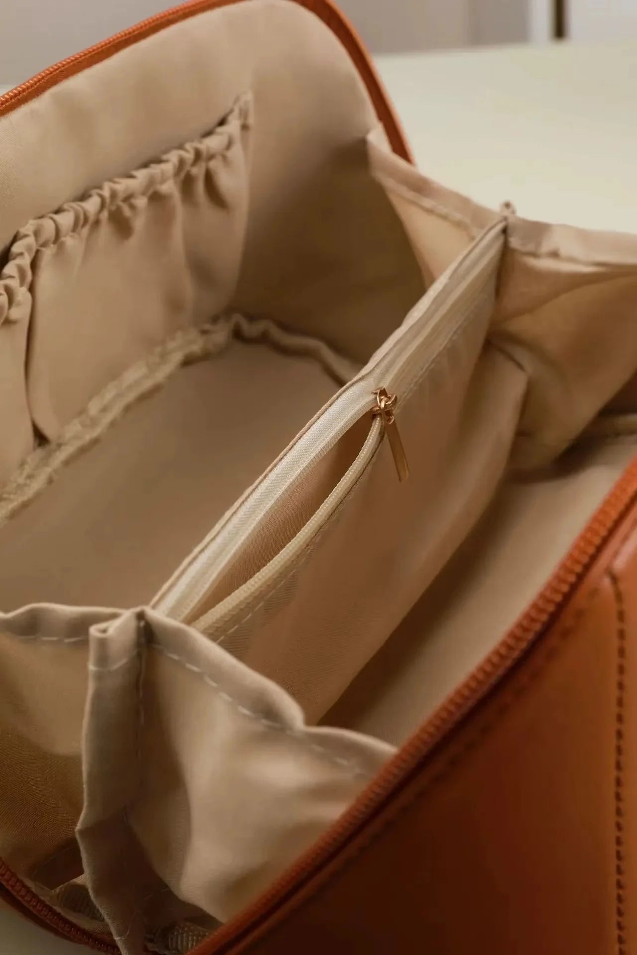 Pillow Travel Makeup Bag – Soft Cosmetic Storage for Luggage