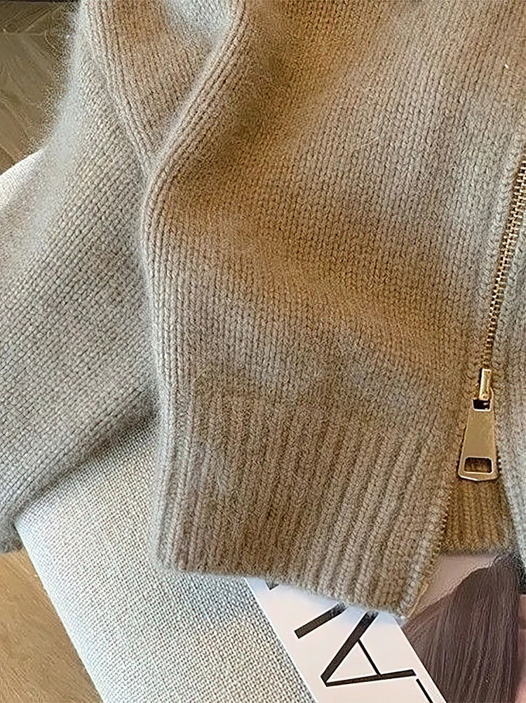 Cropped Knit Bomber Cardigan – Thick Zip Layer for Fall Outfits