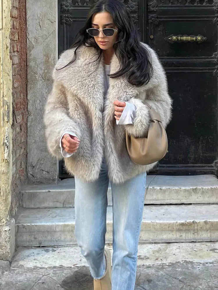 Women's Faux Fur Jacket - Cropped Snap-Front Coat