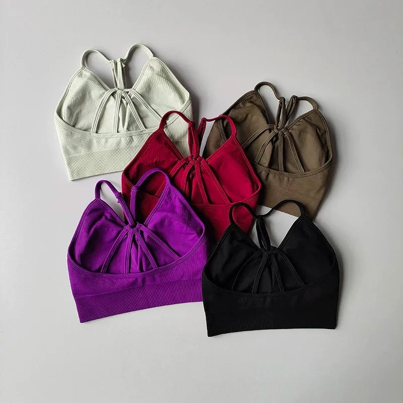 Women's Seamless Yoga Set – Quick-Dry Support for Studio Training
