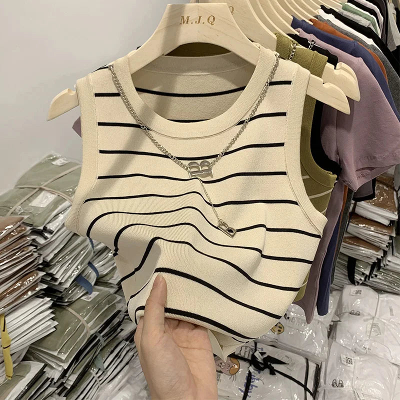 Women's Knit Sweater Vest - Sleeveless Striped Summer Top - Beige Stripe