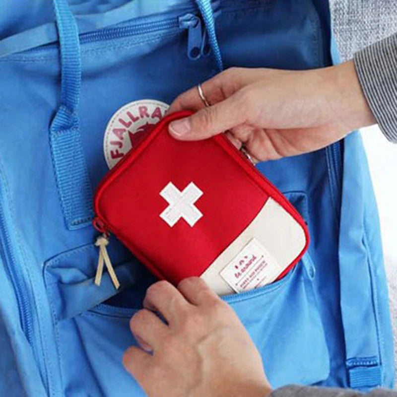 Travel First Aid Kit Bag – Compact Emergency Storage for Trips