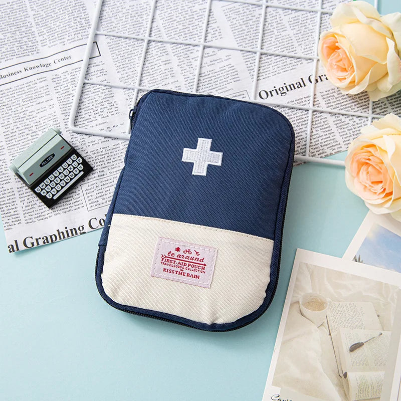 Travel First Aid Kit Bag – Compact Emergency Storage for Trips