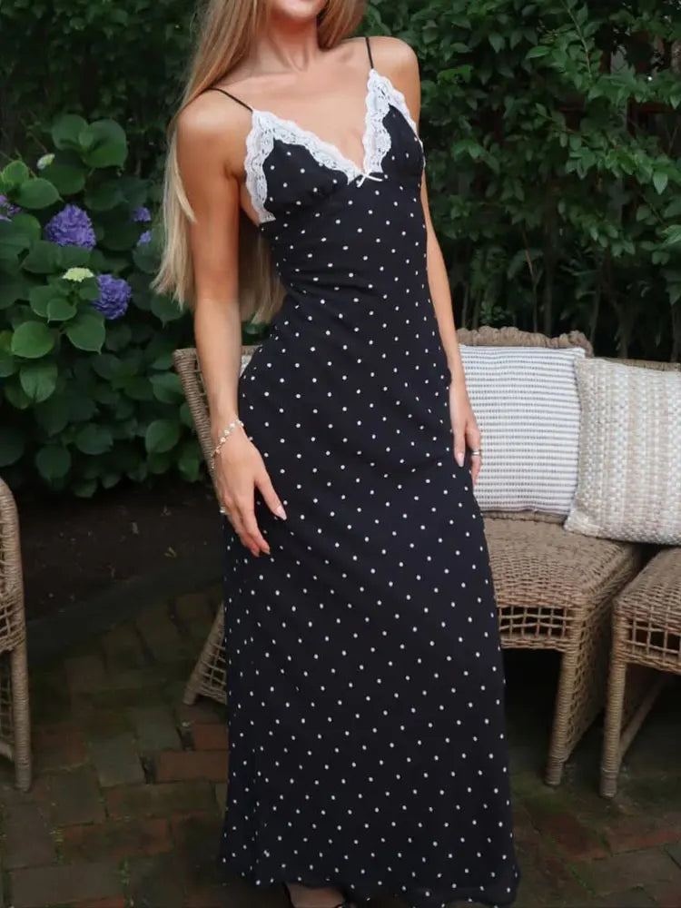 Women's Lace Patchwork Maxi Dress - V-Neck Sleeveless Style - Black