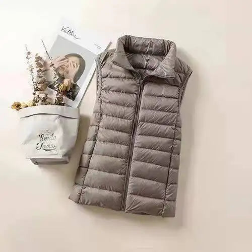 Women's Lightweight Sleeveless Vest - Zip Front Layering Jacket - Khaki