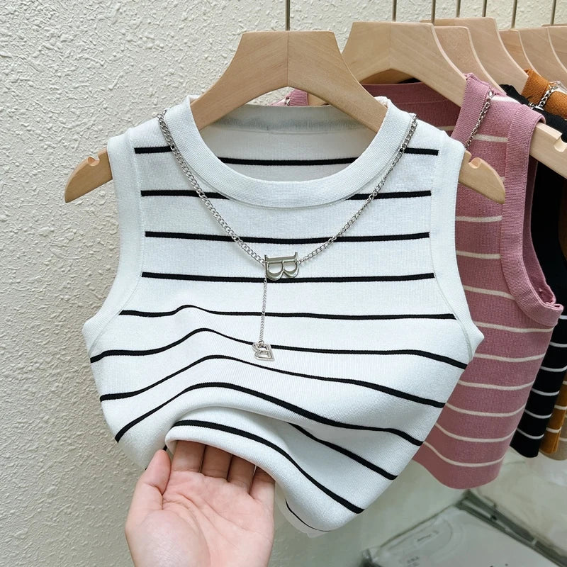 Women's Knit Sweater Vest - Sleeveless Striped Summer Top - White Stripe