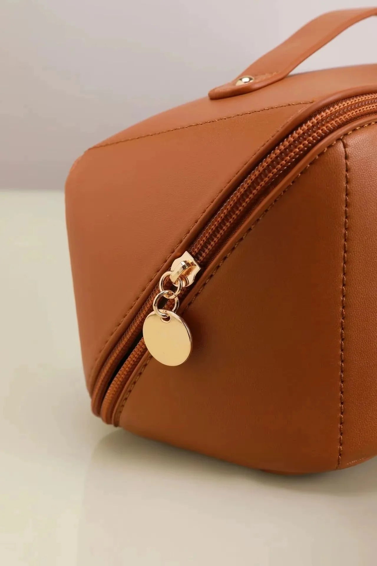 Pillow Travel Makeup Bag – Soft Cosmetic Storage for Luggage