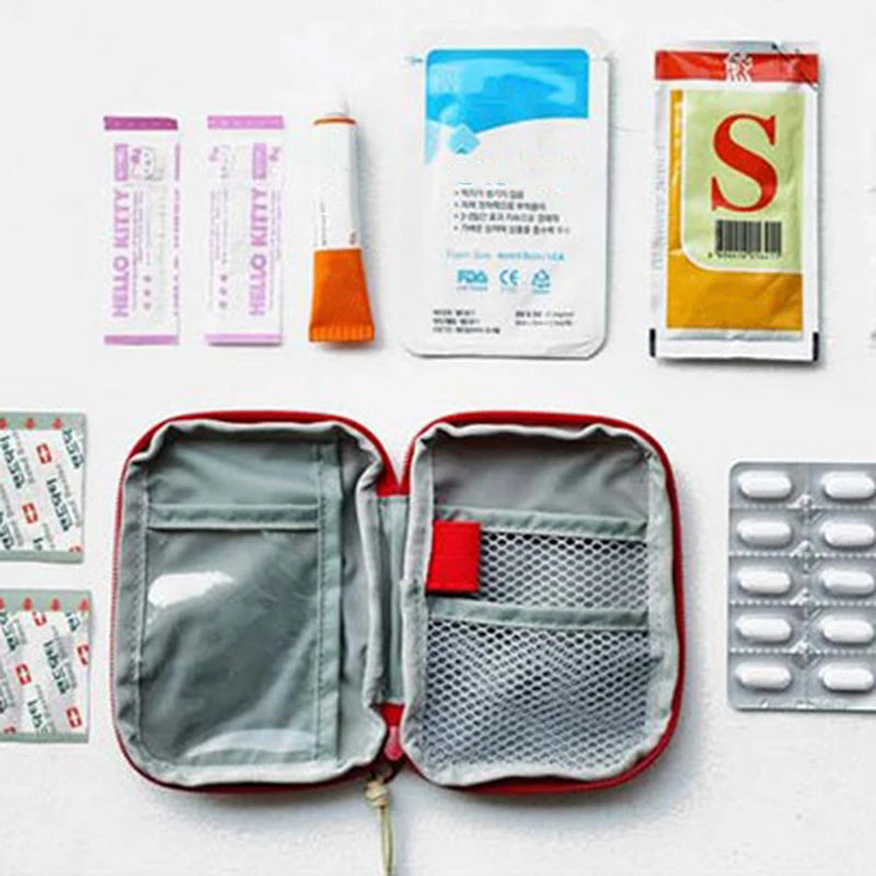 Travel First Aid Kit Bag – Compact Emergency Storage for Trips
