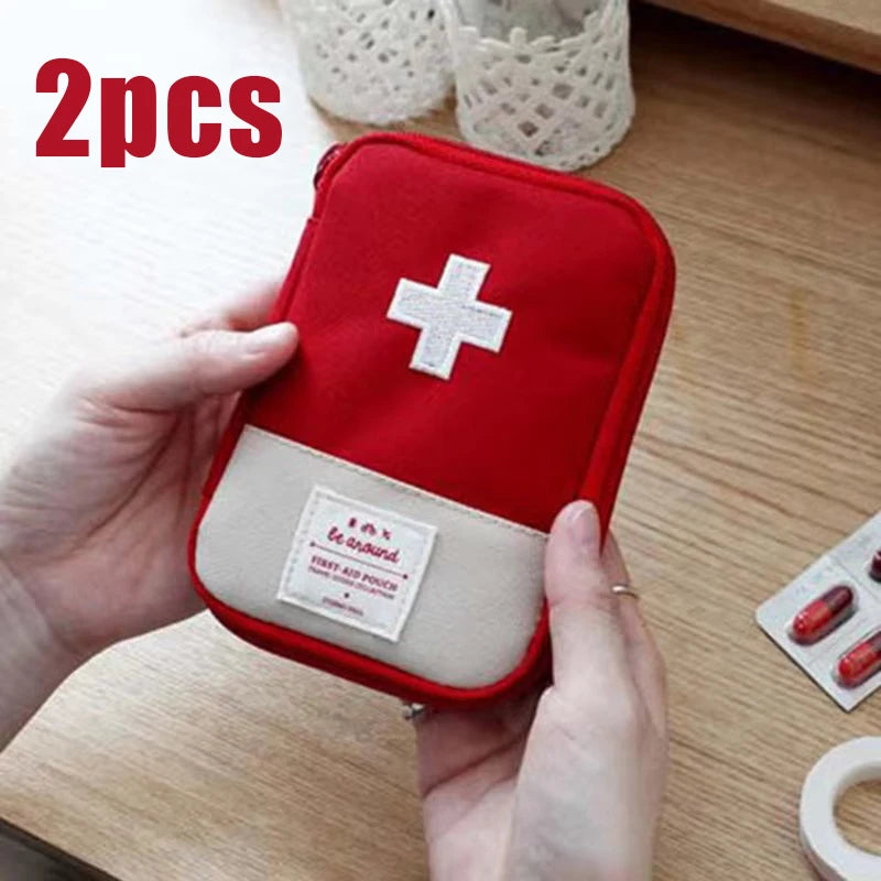 Travel First Aid Kit Bag – Compact Emergency Storage for Trips